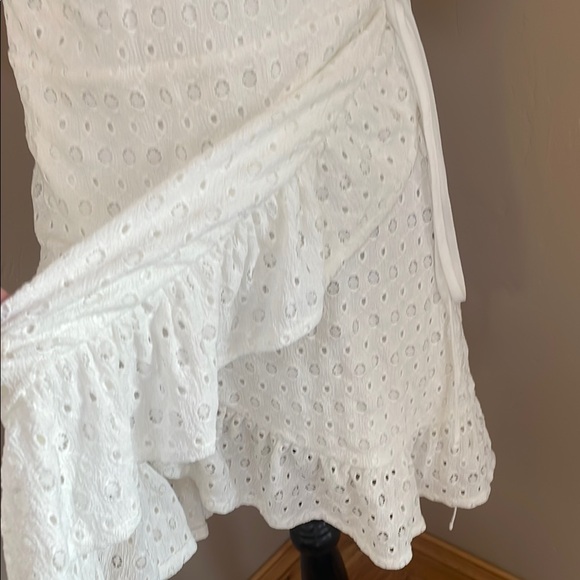 MNG women’s Off White Eyelet Wrap Dress size large - Picture 3 of 7
